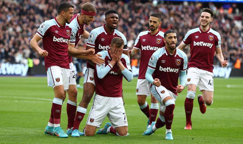 [德甲]年轻门将交学费 拜仁战平柏林联