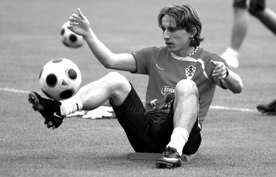 联赛杯半决赛曼城客战纽卡，连续三场客战防冷