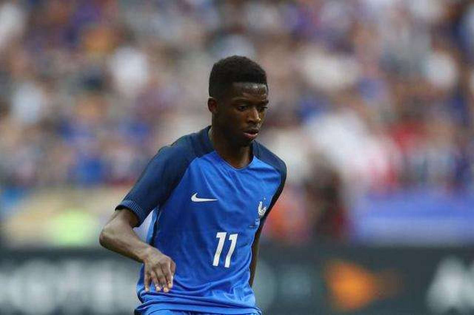 [中超]叶楚贵世界波米内罗双响 上海申花3-1云南玉昆