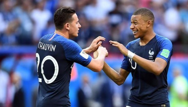 库里单节20分追梦被驱逐 勇士逆转爵士