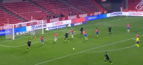 独行侠主场力克篮网，小波特28分9篮板难救主，弗拉格贡献27分全能表现